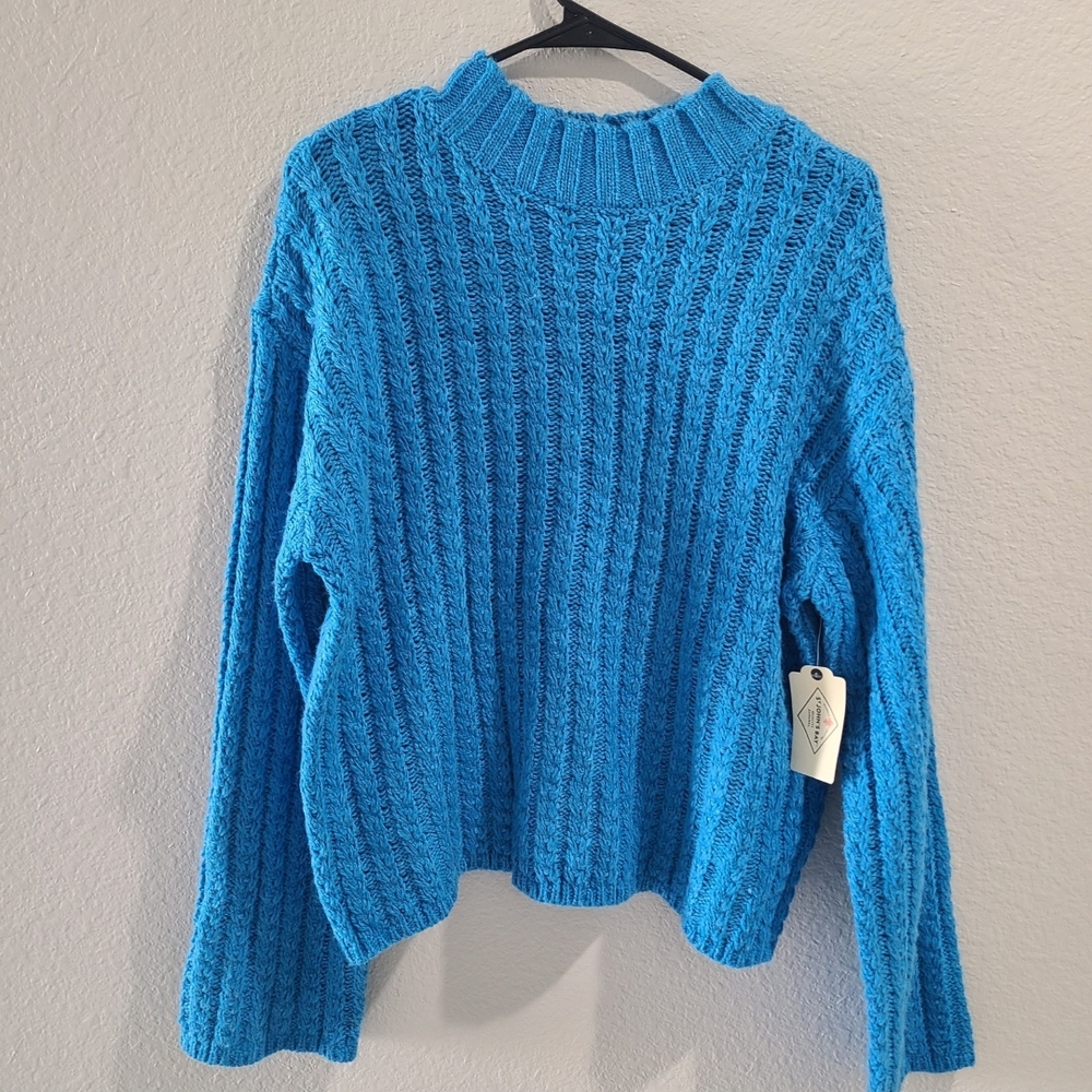 St. John's Bay Blue Crew Neck Cable Knit Sweater (L)